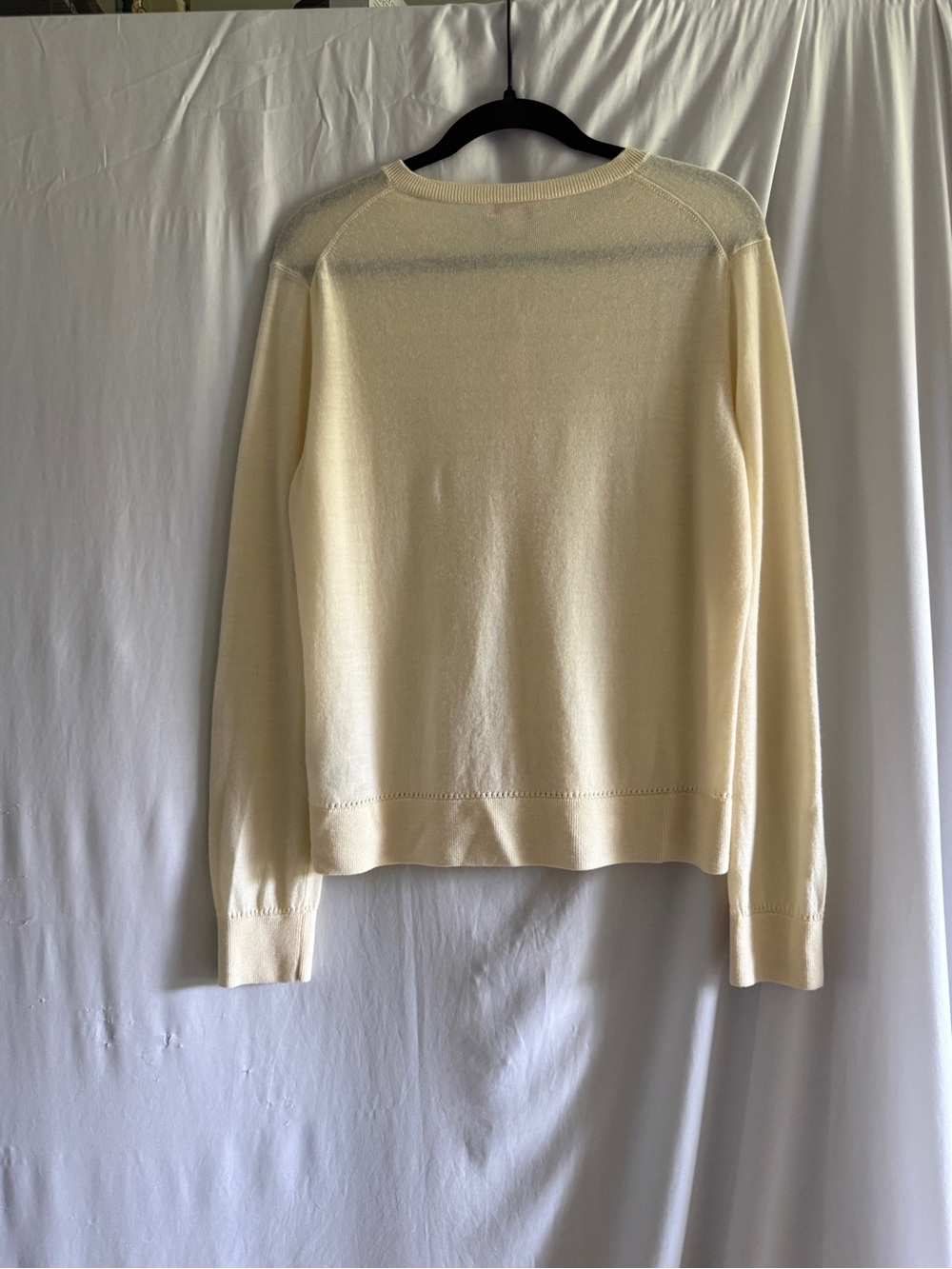 Classic Butter Yellow Button-Front Women's Cardigan 100% Merino Wool - Picture 4 of 5